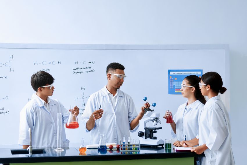 What A Levels Do You Need for Medicine? 