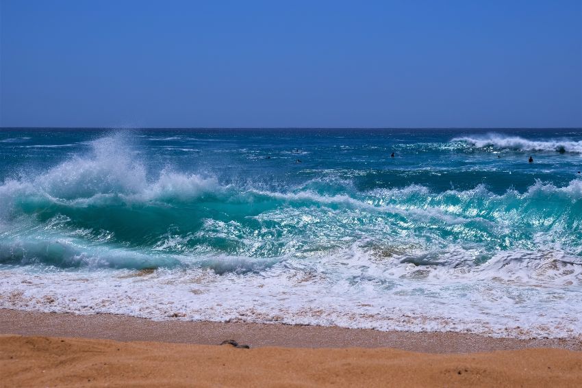 the impact of constructive waves on landforms